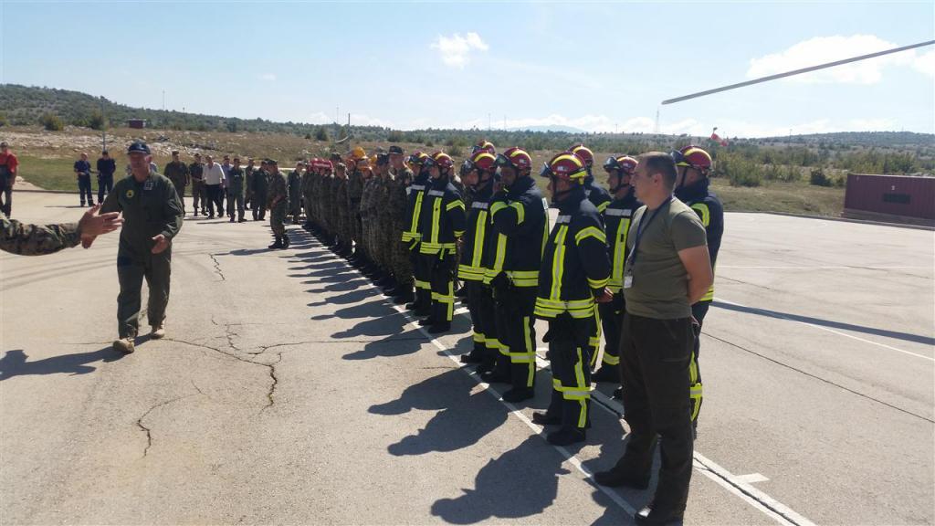 os_bih_vatrogasna_vjezba_8.9.2016_4.jpg